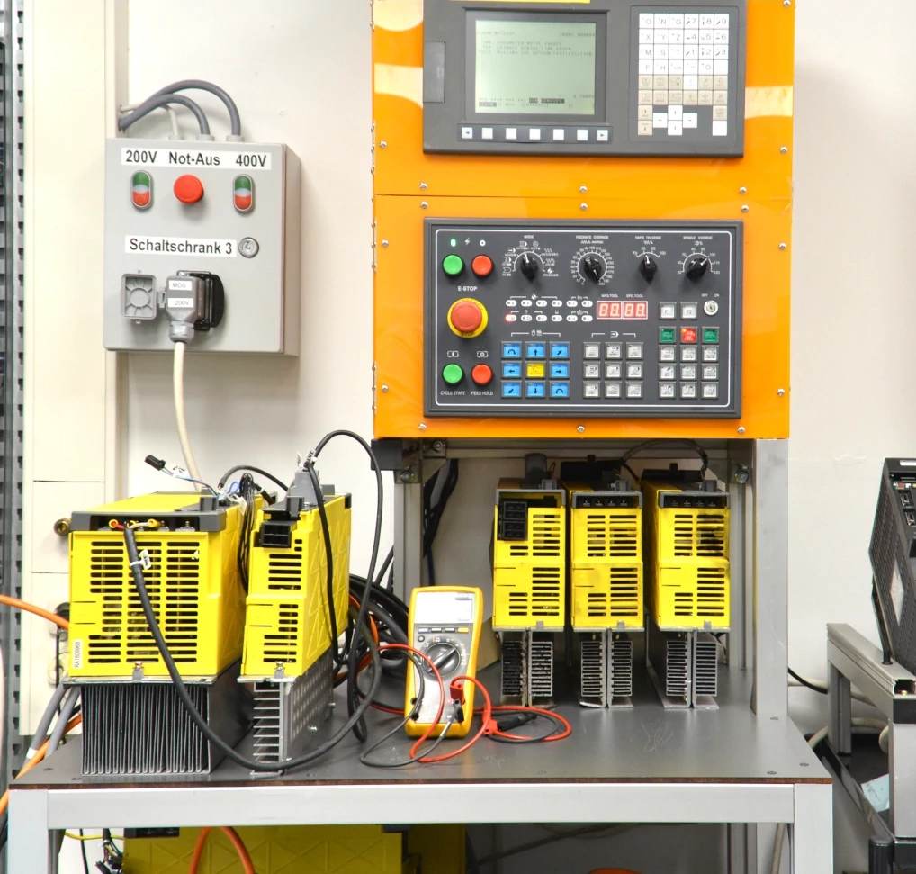 Video: HAAS HP Vector Drive and HAAS Servo Amplifier repair and testing at industrypart GmbH