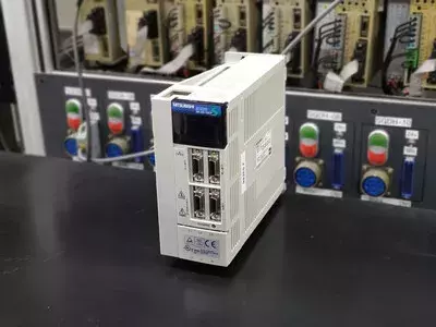 Mitsubishi MR-J2S-100CP AC Servo Drive 