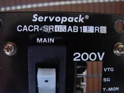 Yaskawa CACR-SR01AB1FR Servopack