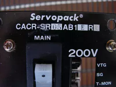 Yaskawa CACR-SR01AB2ER Servopack