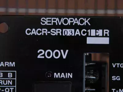 Yaskawa CACR-SR01AE1ER Servopack