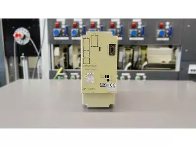 Yaskawa SGDB-03VDY1 Servopack