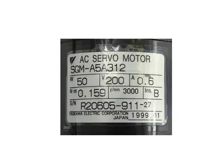 Yaskawa SGM-A5A312  AC Servo Motor