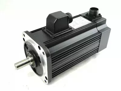 Yaskawa USAMED-03B220E AC Servo Motor 