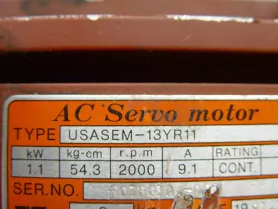 Yaskawa USASEM-13YR11 AC Servo Motor 